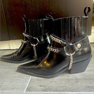 Anine bing patent boots with removable buckle
